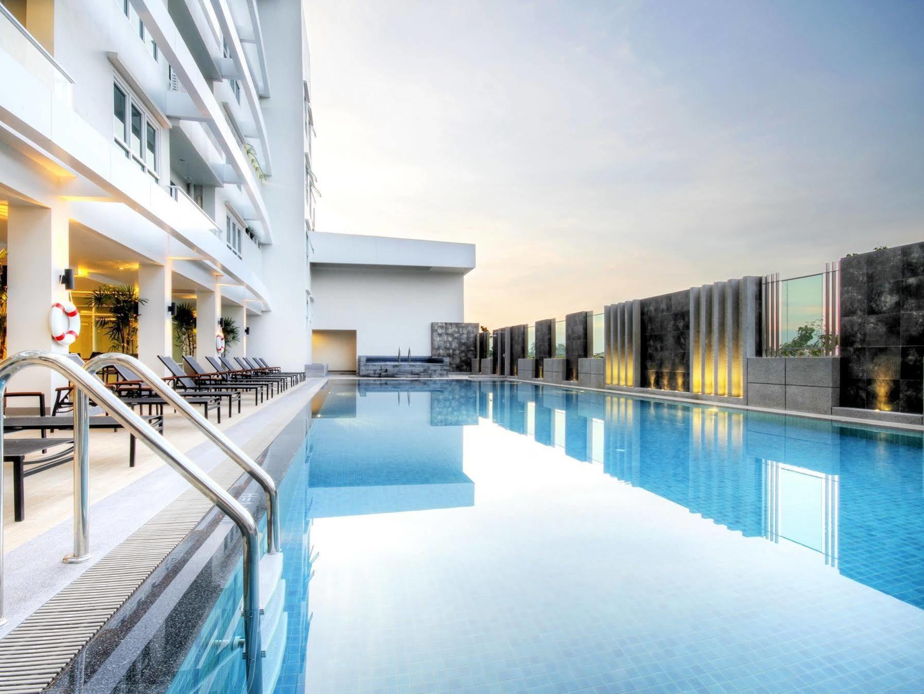 Classic Kameo Hotel & Serviced Apartments, Ayutthaya Екстериор снимка